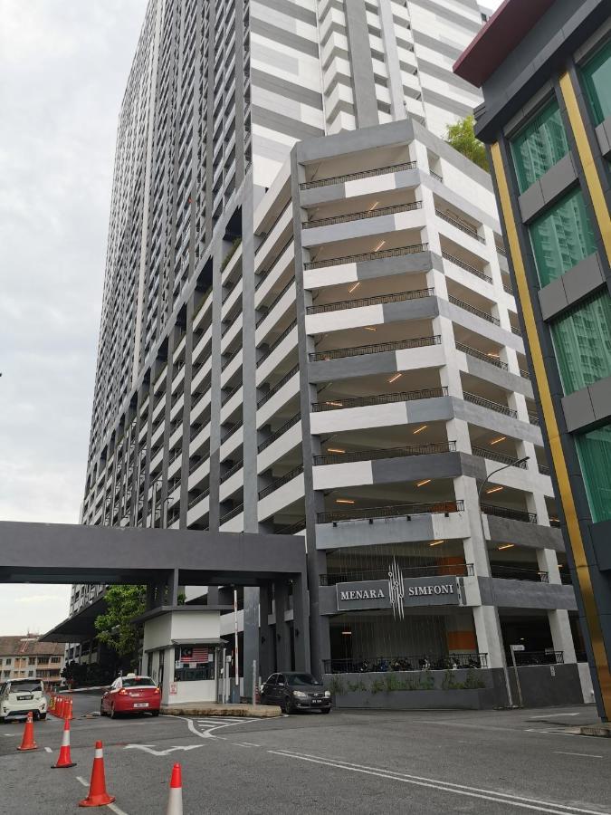 Apple Home 2 At Menara Simfoni, King Size Bed, Cheras, Nexflix, Wifi, Parking Seri Kembangan Exterior photo